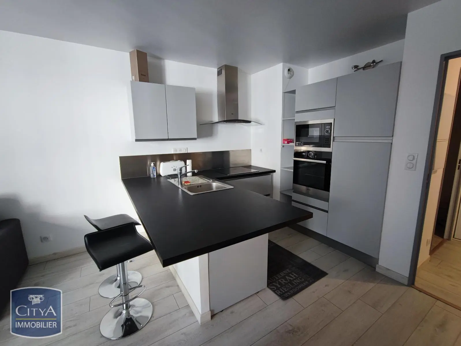 Photo 1 Appartement 1 pièce 29.41m²