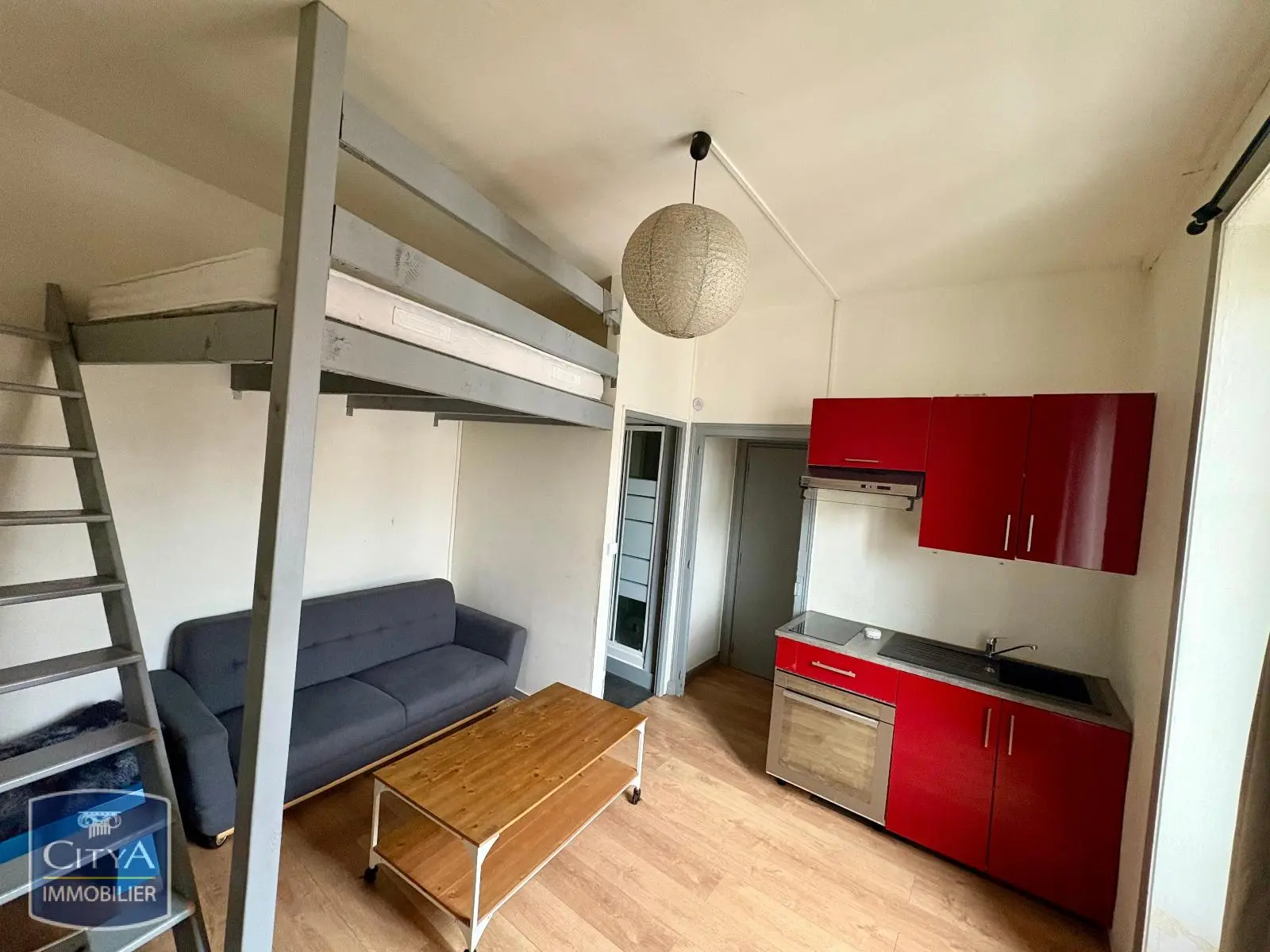 Photo 1 Appartement 1 pièce 20m²