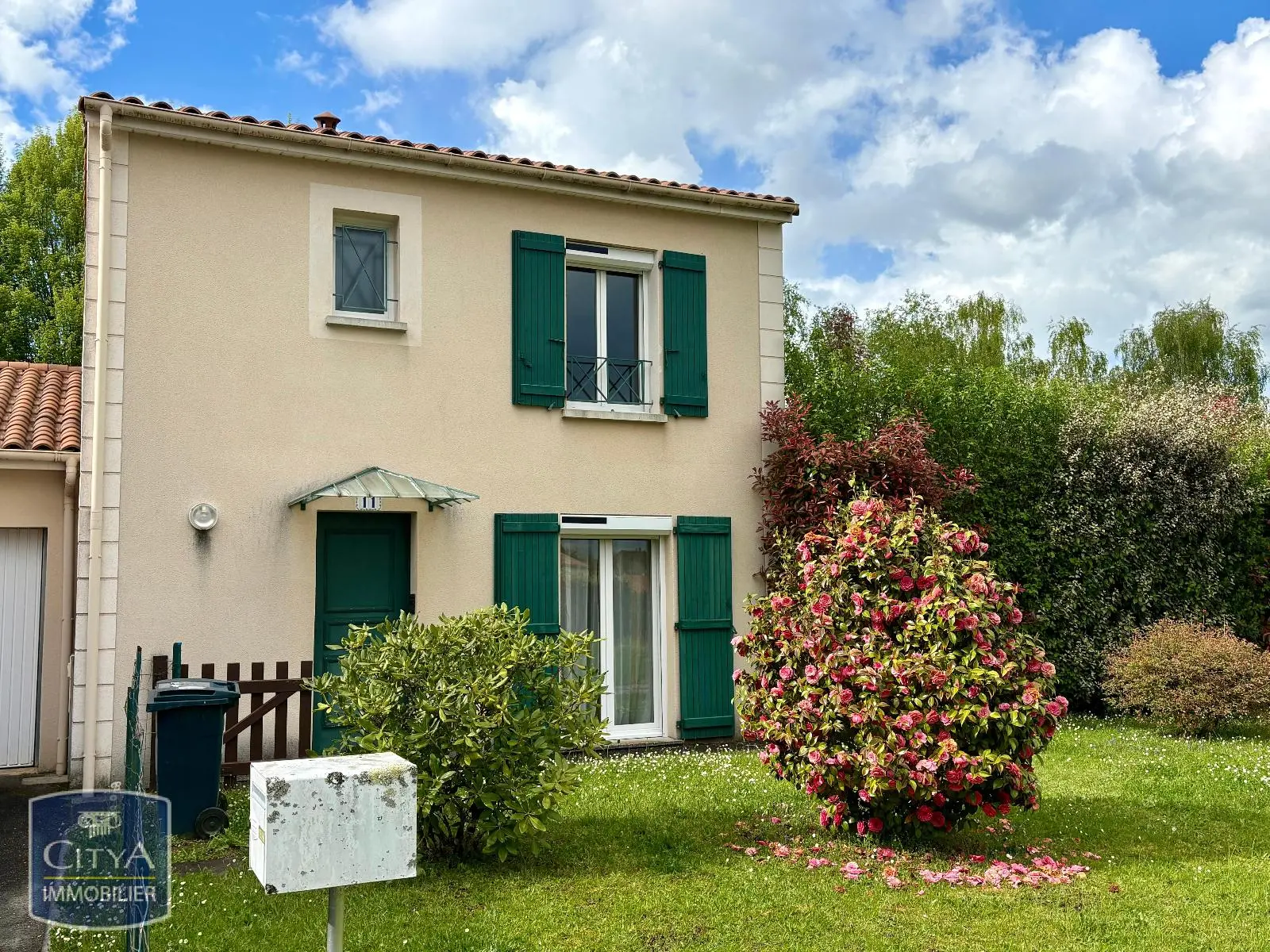 Photo 1 Maison 4 pièces 79.81m²
