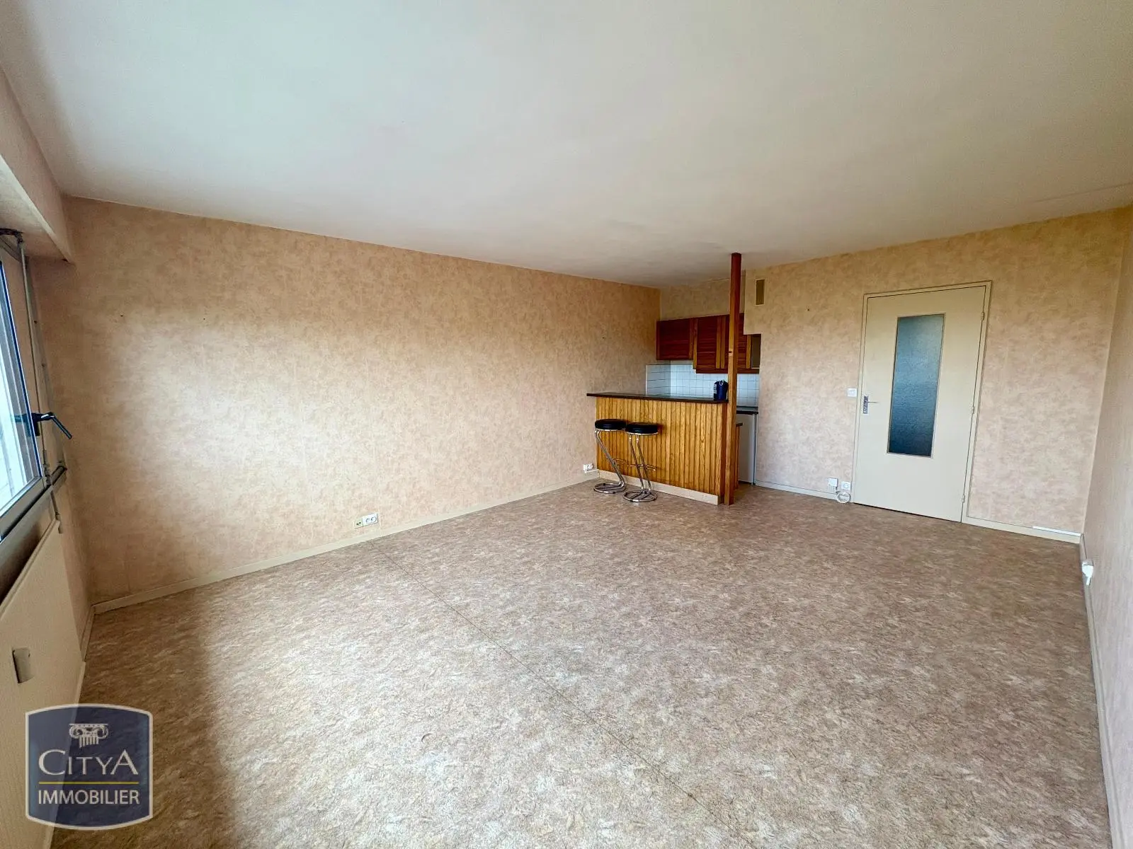 Photo 2 Appartement 1 pièce 31.85m²
