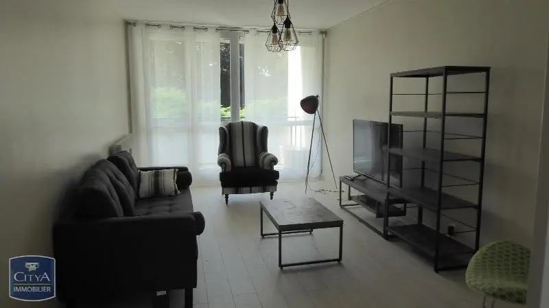 Photo 1 Appartement 1 pièce 10.86m²