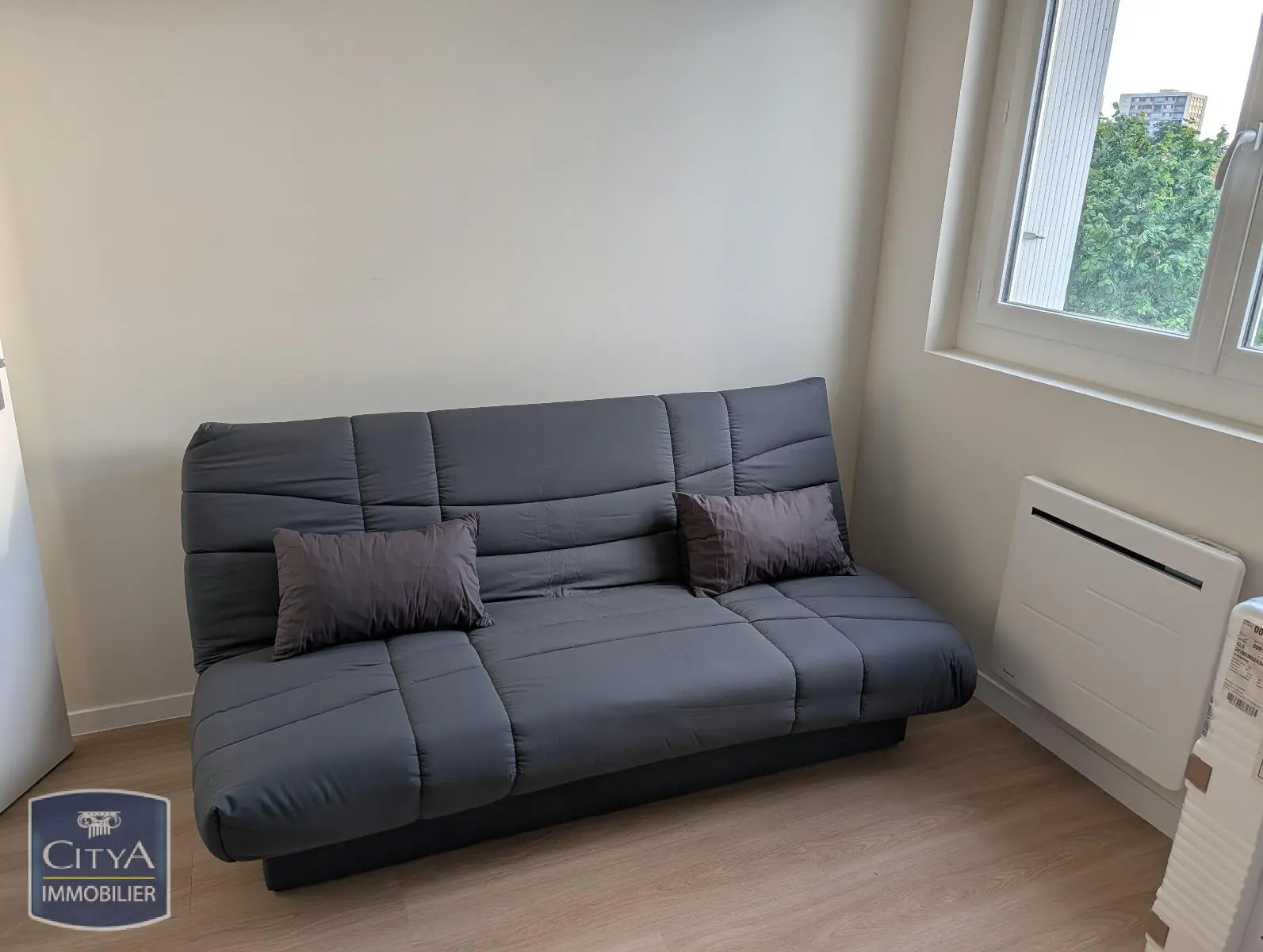 Photo 2 Appartement 1 pièce 14.15m²
