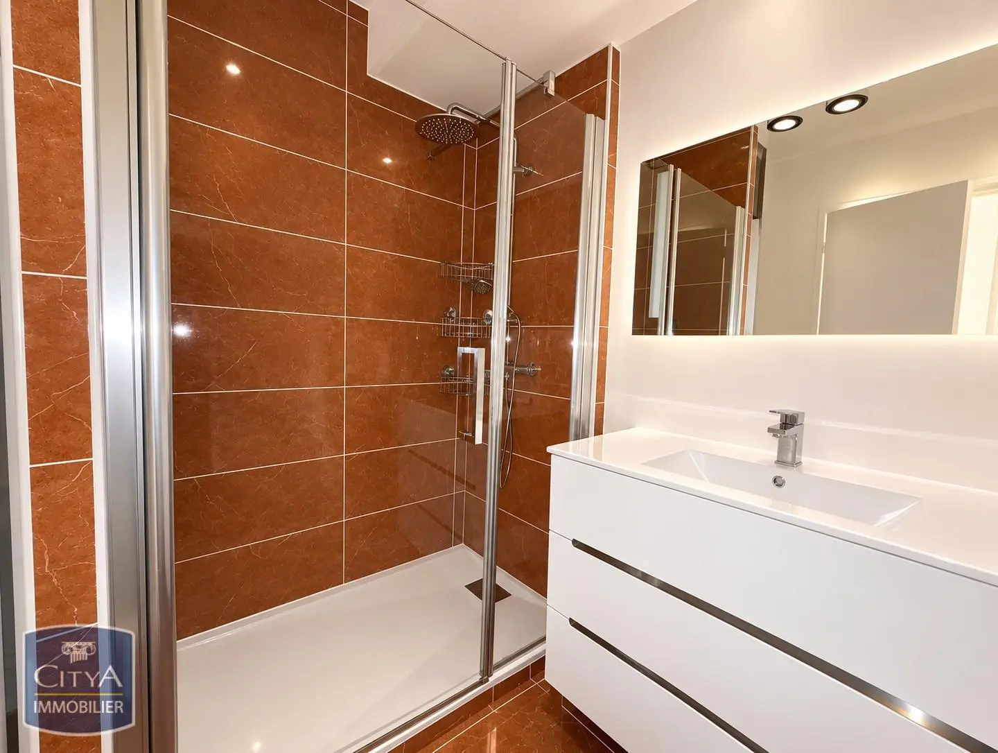 Photo 8 Appartement 4 pièces 96m²
