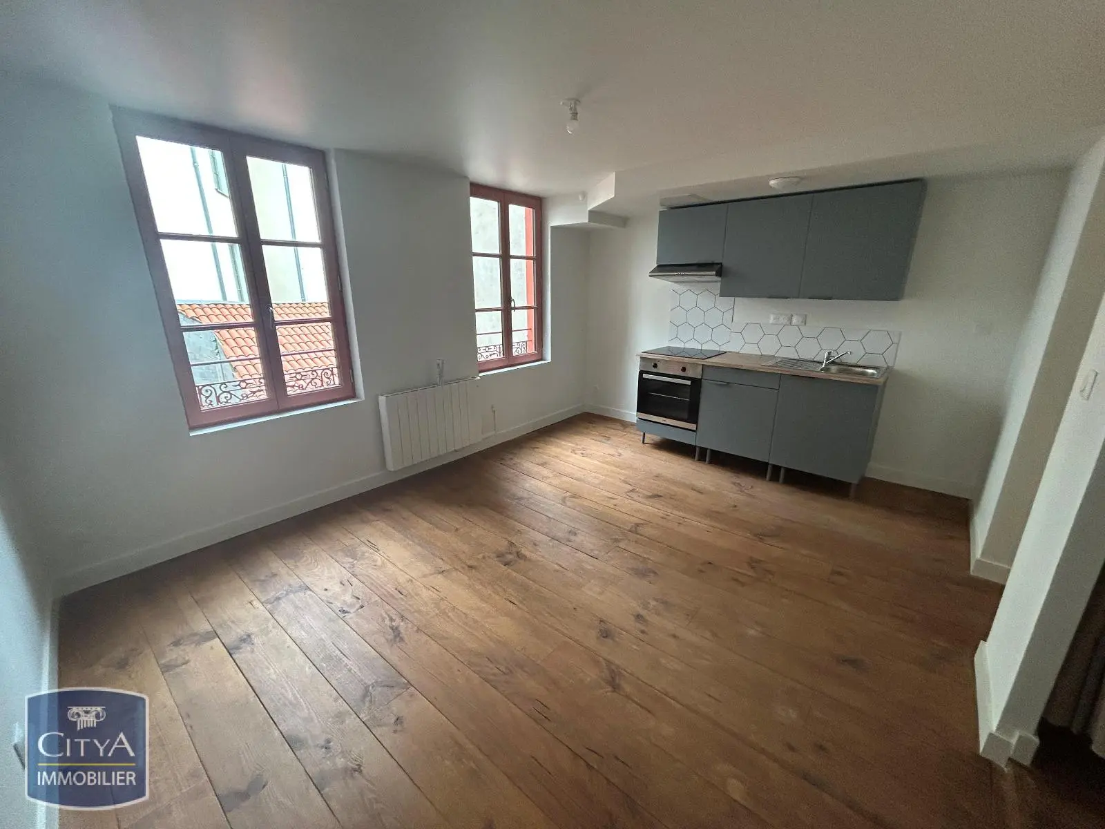 Photo 2 Appartement 1 pièce 28.42m²