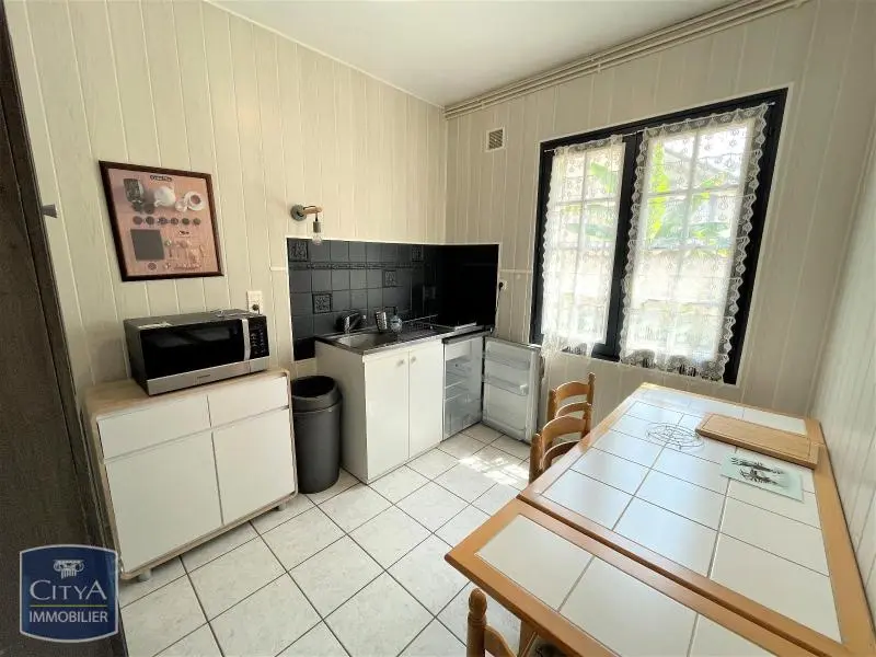 Photo 2 Appartement 1 pièce 28.18m²