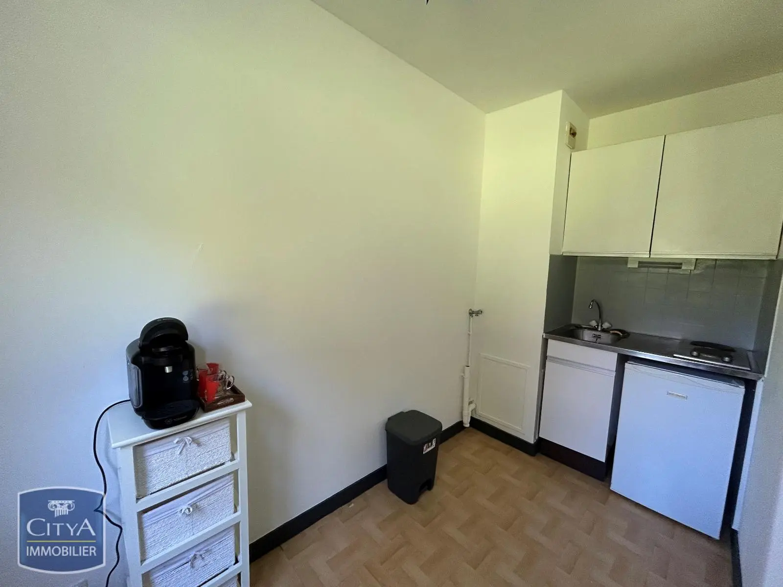 Photo 2 Appartement 1 pièce 27.67m²
