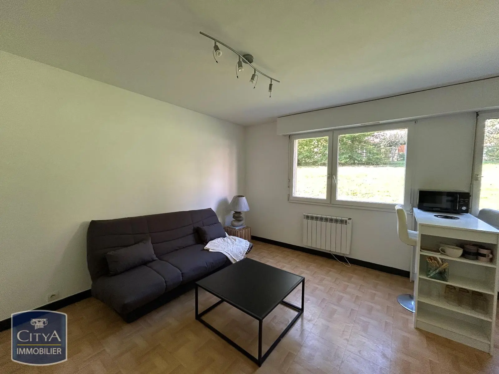 Photo 1 Appartement 1 pièce 27.67m²