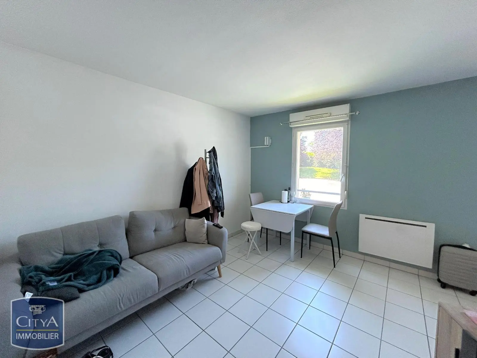 Photo 1 Appartement 1 pièce 37.87m²