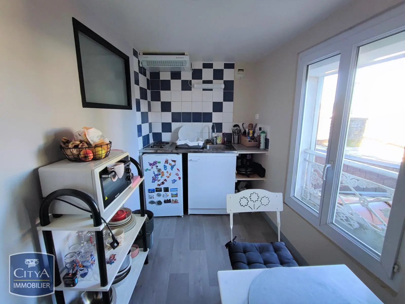 Photo 2 Appartement 1 pièce 28.58m²