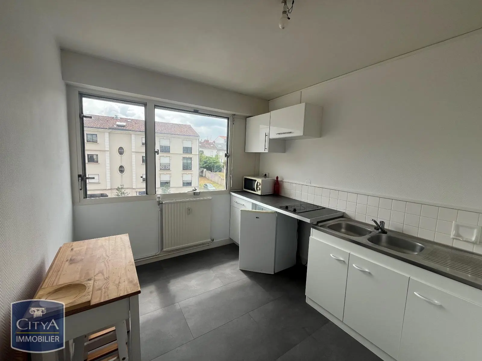 Photo 2 Appartement 1 pièce 33.85m²