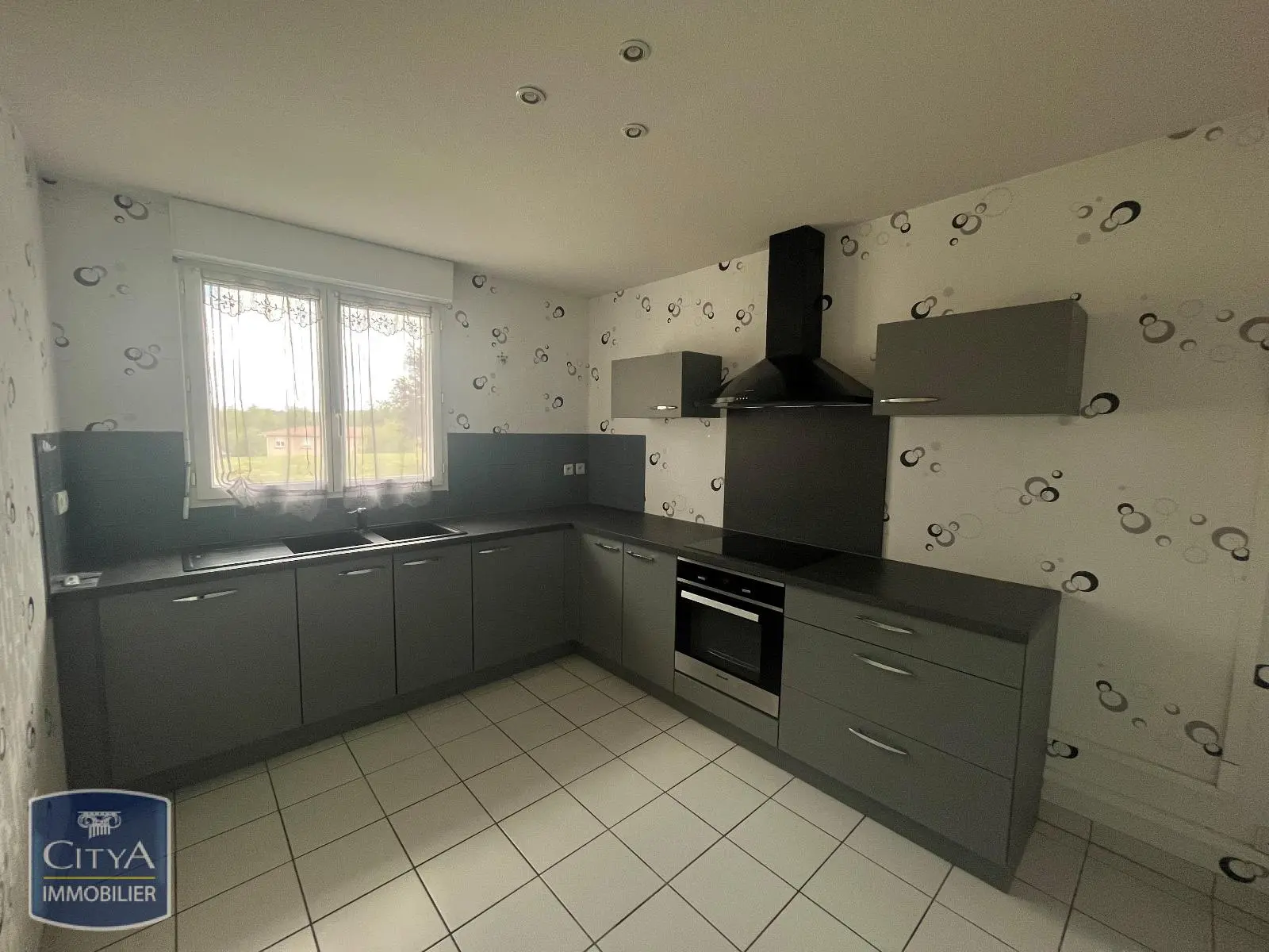 Photo 2 Maison 4 pièces 77.4m²