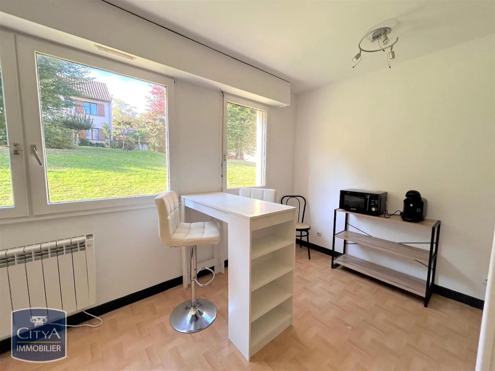 Photo 2 Appartement 1 pièce 27.67m²