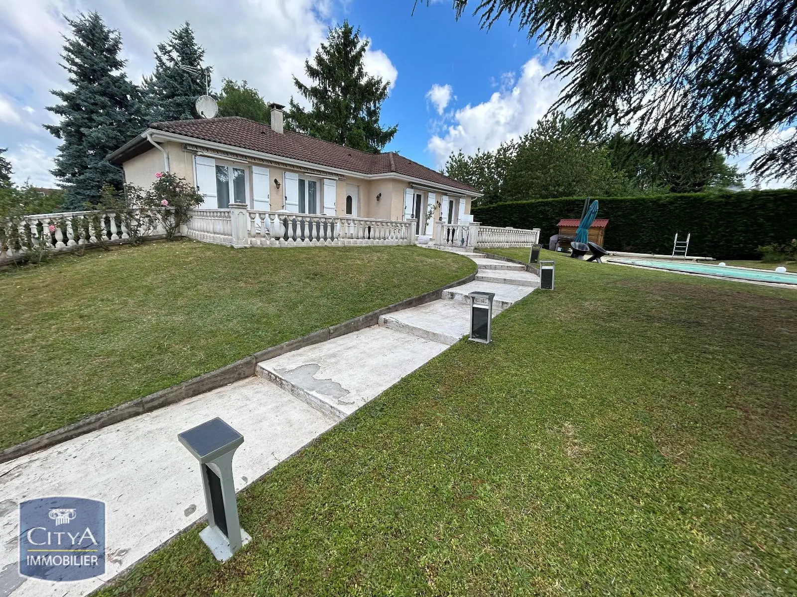 Photo 2 Maison 4 pièces 121m²