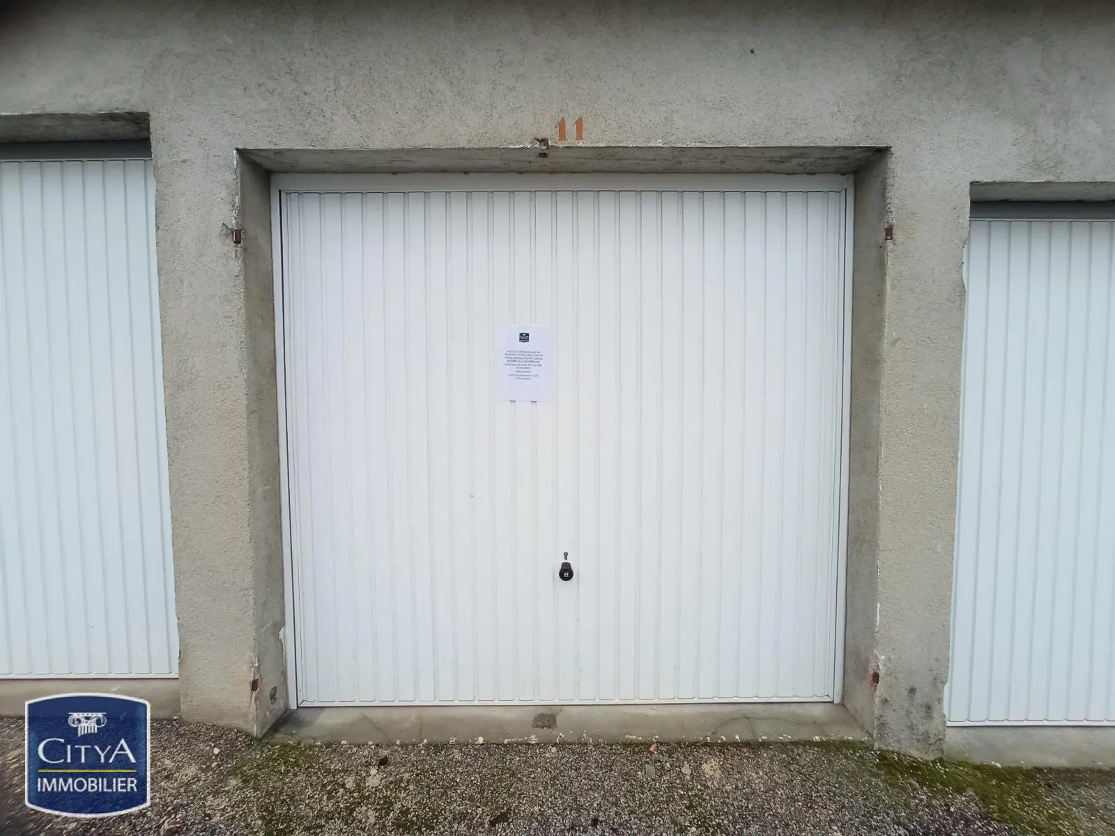 Photo 1 Parking 12m²