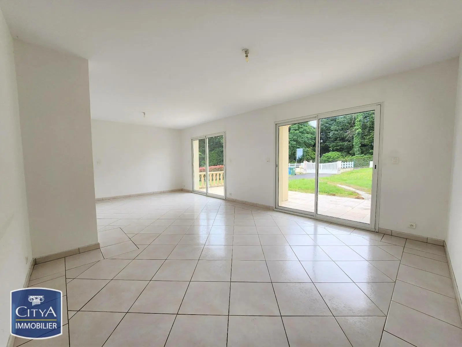 Photo 1 Maison 6 pièces 138.68m²