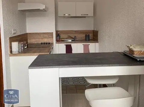 Photo 2 Appartement 1 pièce 32.8m²