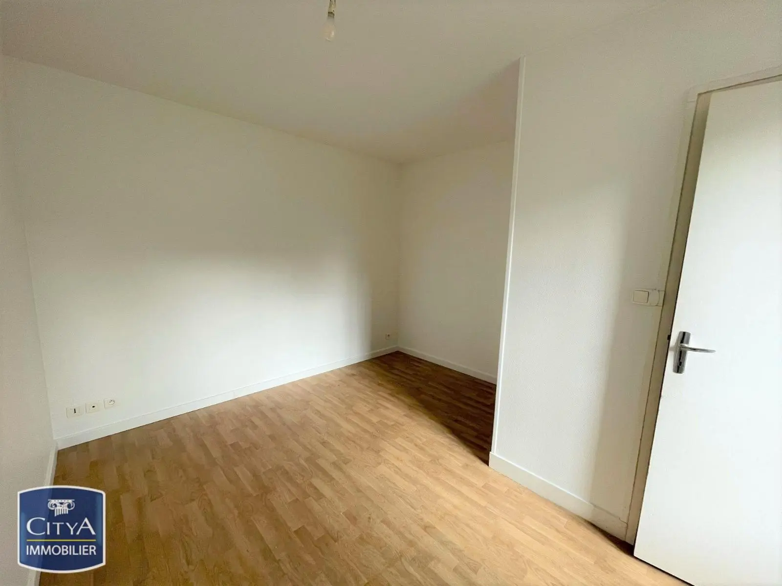 Photo 5 Appartement 1 pièce 15.85m²