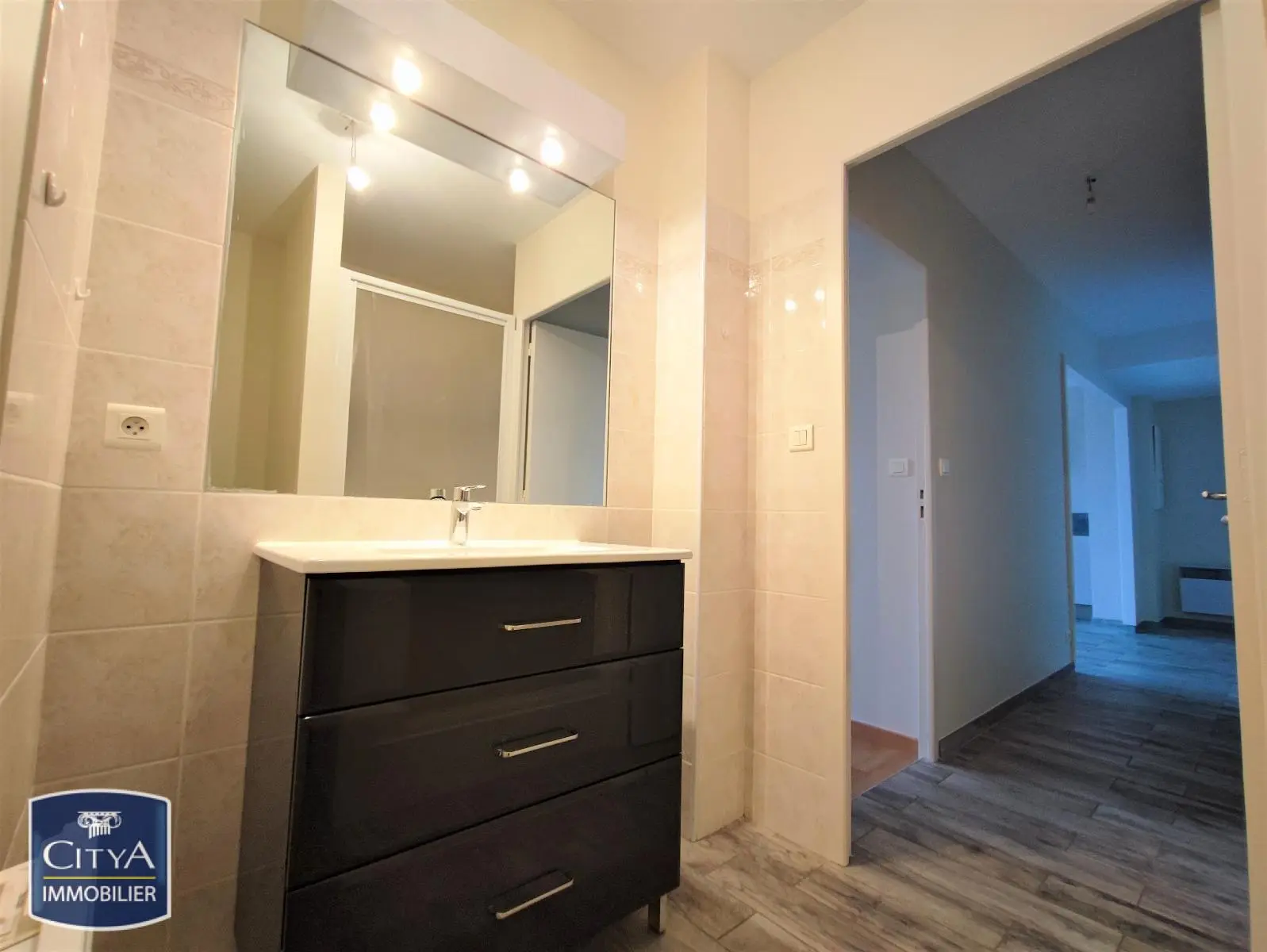 Photo 7 Appartement 2 pièces 49.3m²