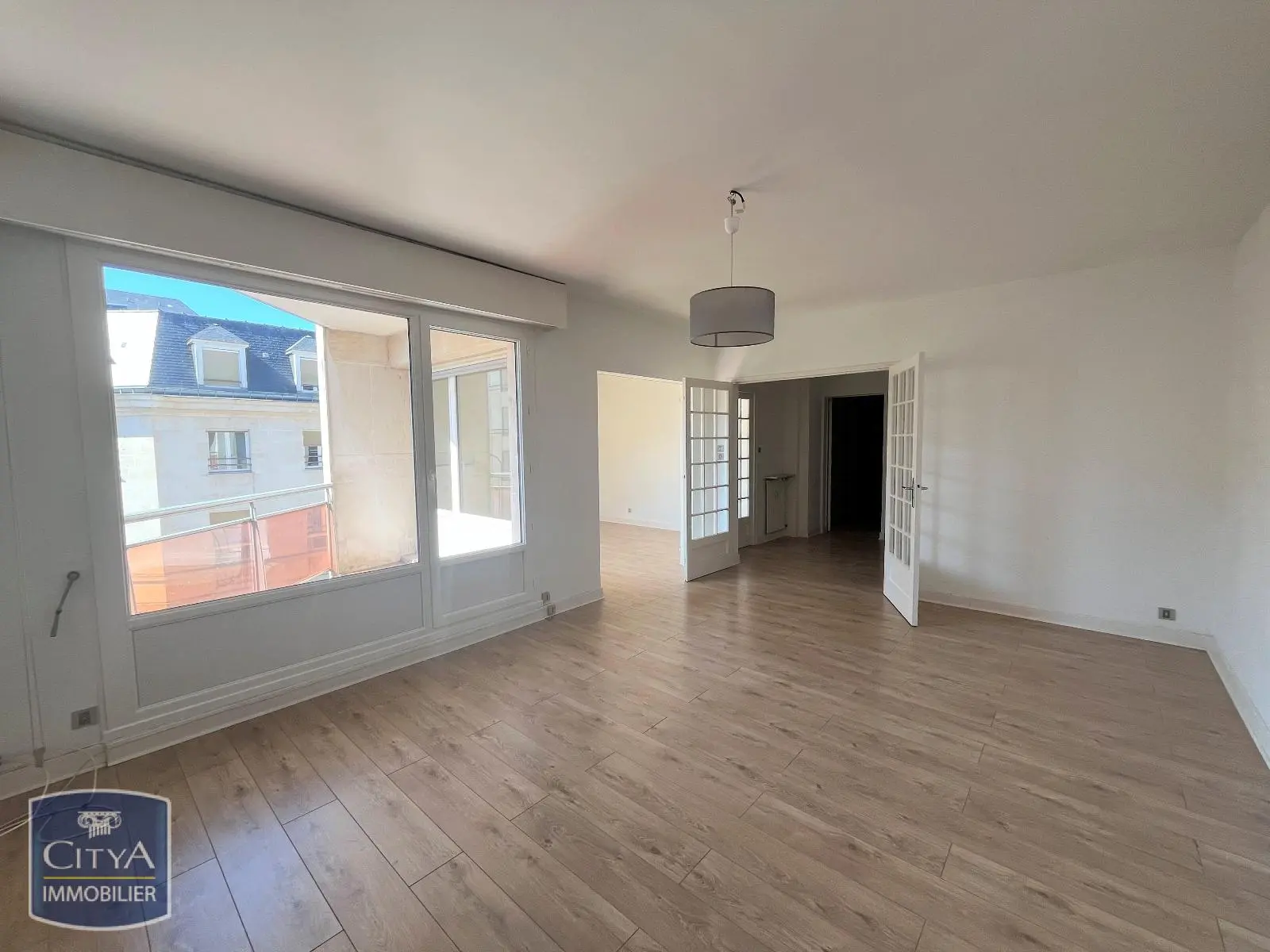 Photo 2 Appartement 5 pièces 118.43m²