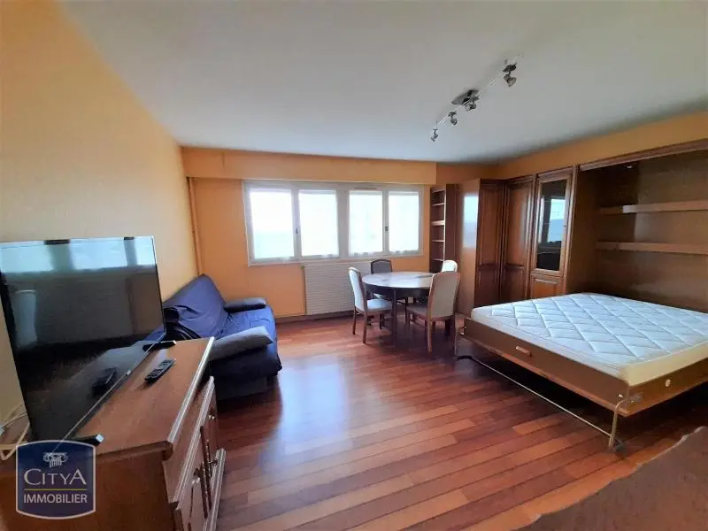 Photo 1 Appartement 1 pièce 41m²