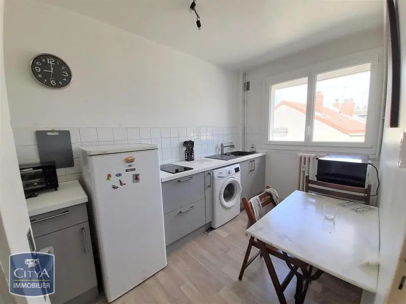 Photo 1 Appartement 1 pièce 29m²