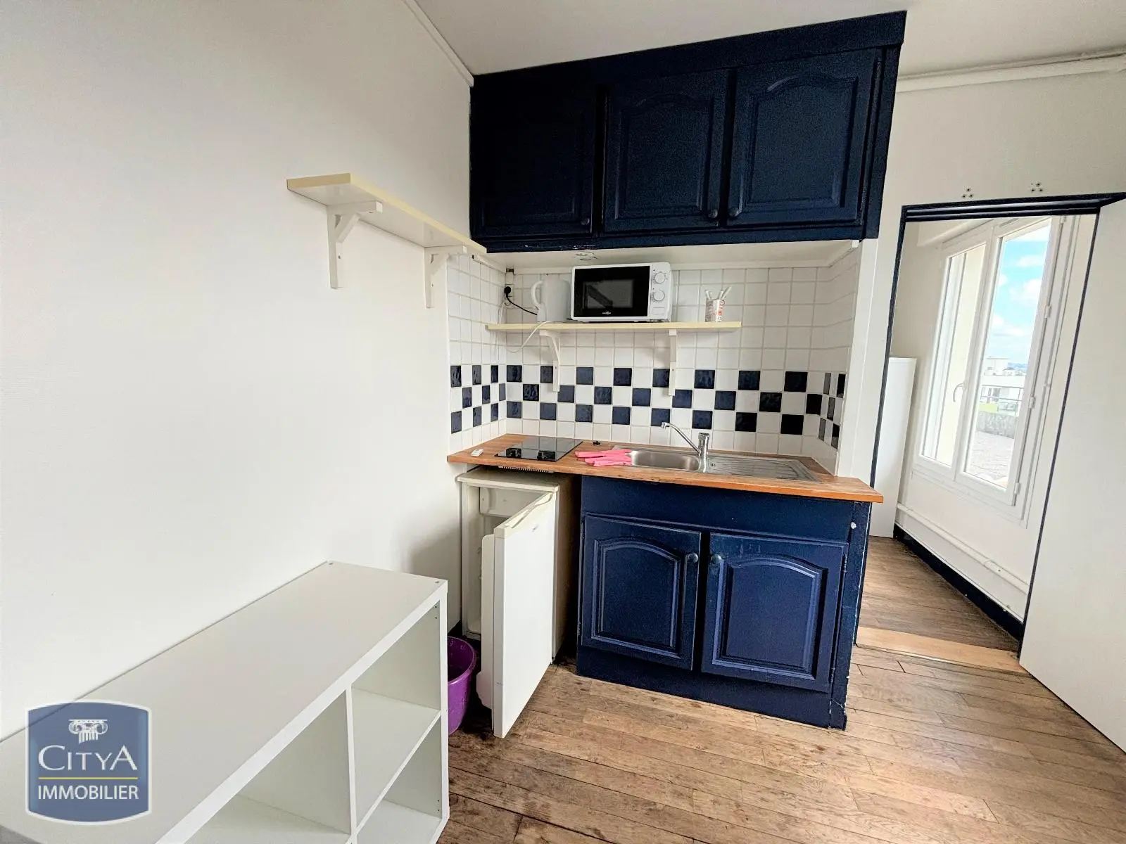 Photo 1 Appartement 1 pièce 18m²