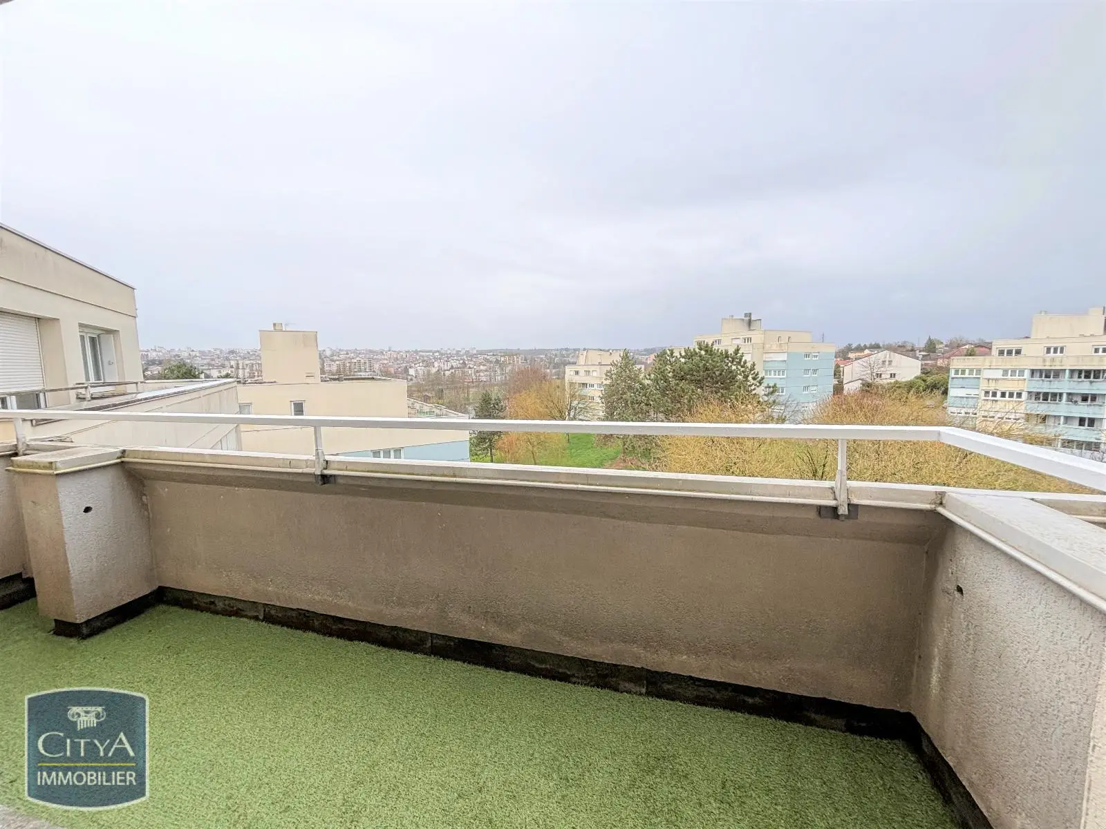 Photo 2 Appartement 1 pièce 32m²