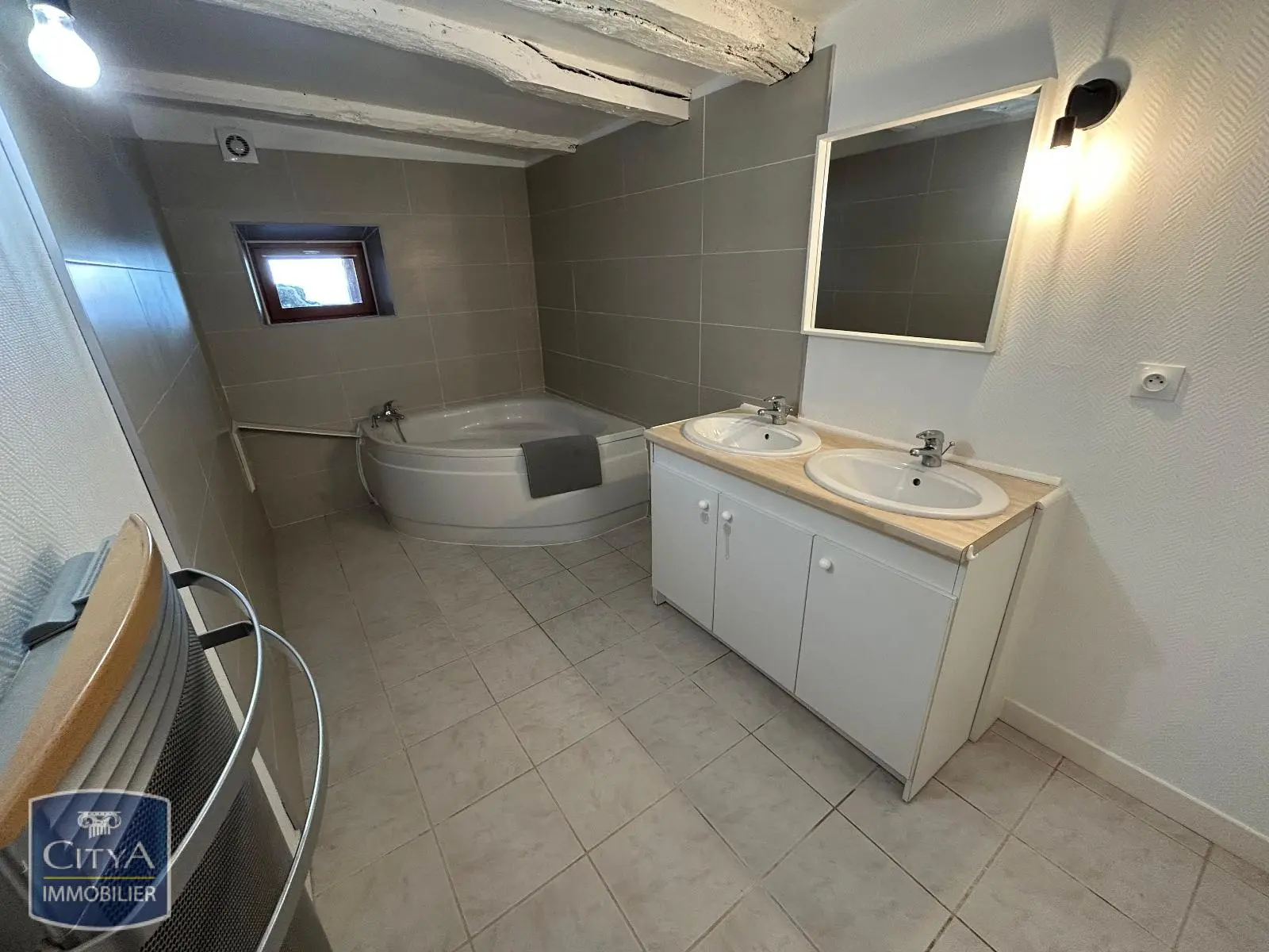 LOCATION T3 MEUBLE VEYRAC