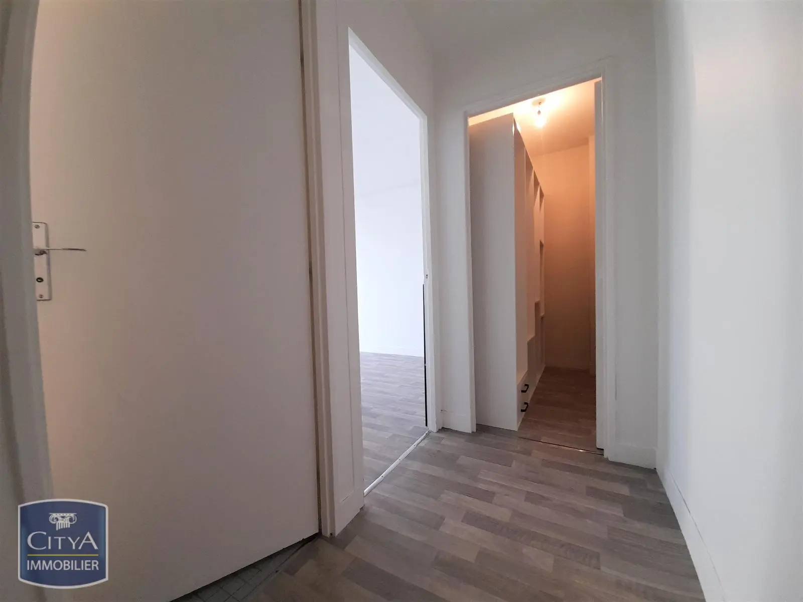 Photo 7 Appartement 1 pièce 30.36m²