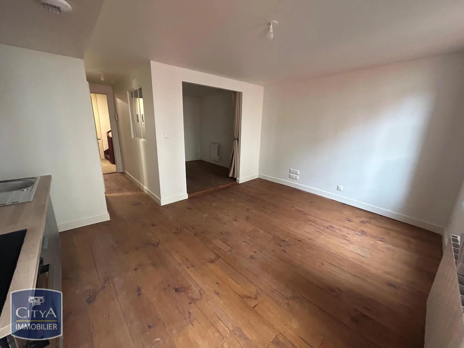 Photo 3 Appartement 1 pièce 28.42m²