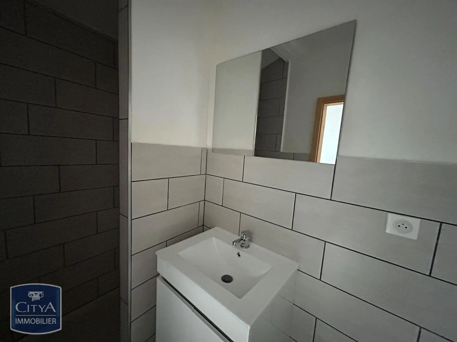 Photo 3 Appartement 1 pièce 17.84m²