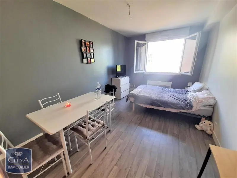 Photo 2 Appartement 1 pièce 25m²