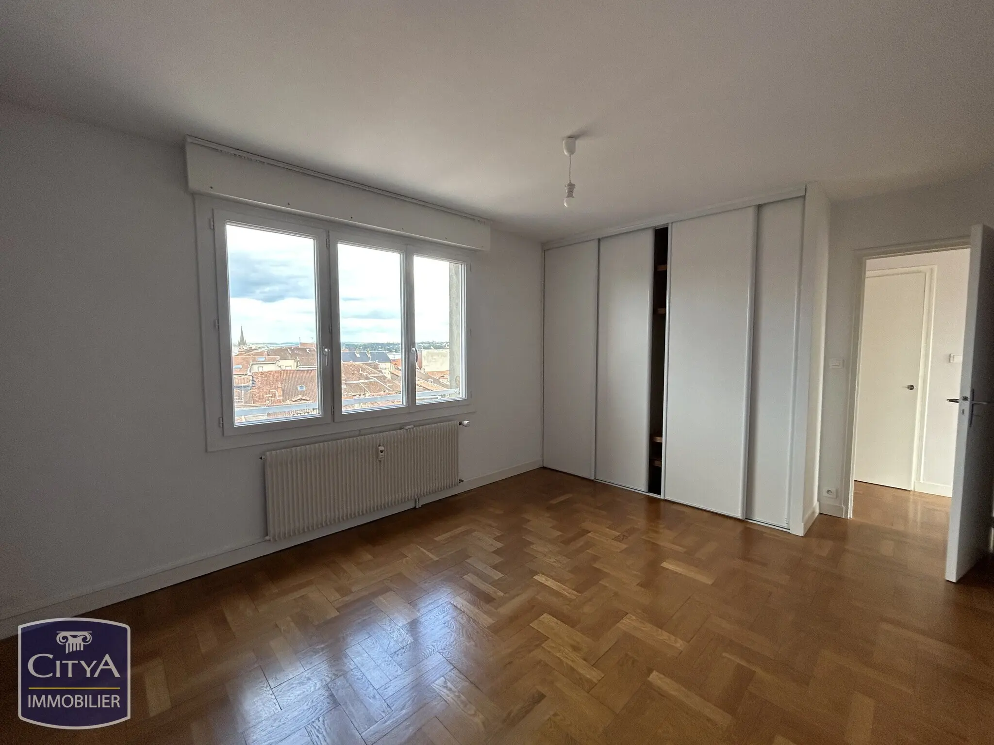 Photo 9 Appartement 5 pièces 118m²