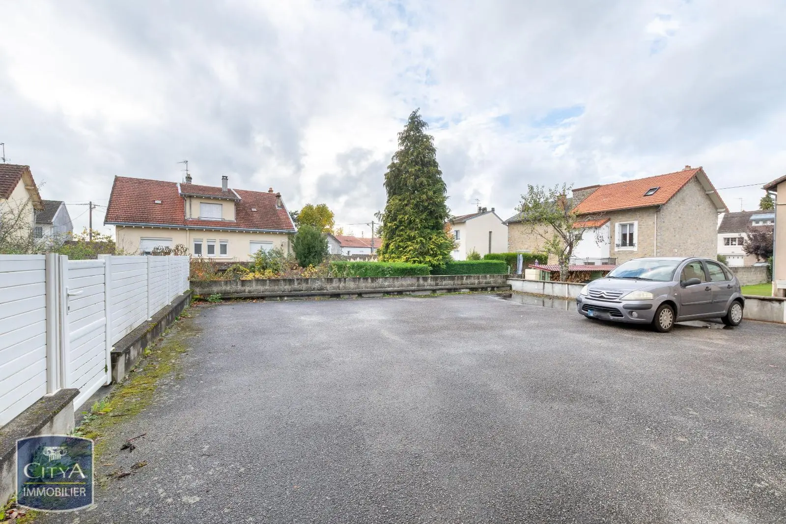 Photo 3 Immeuble 244m²