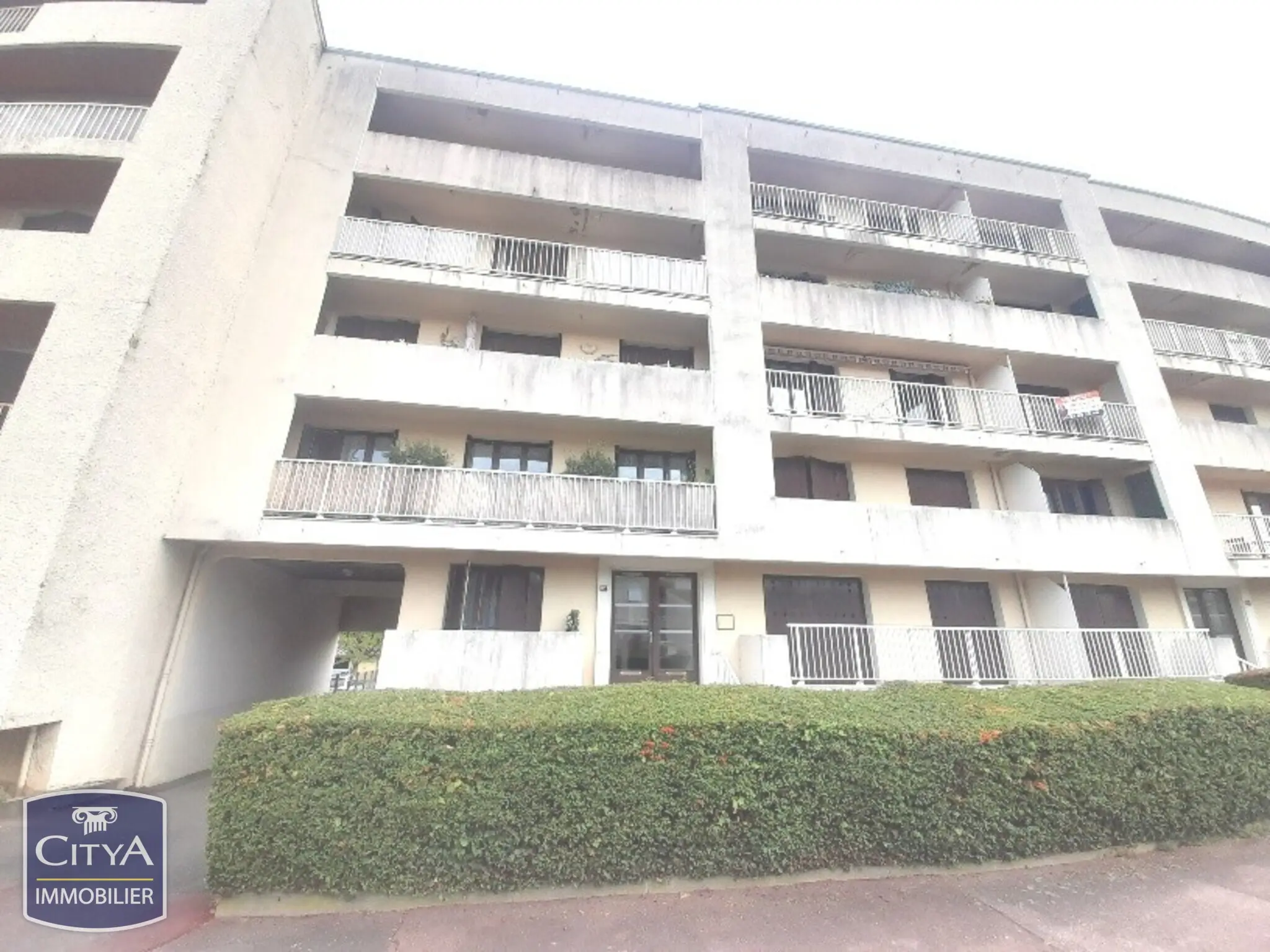 Photo 1 Appartement 1 pièce 32m²