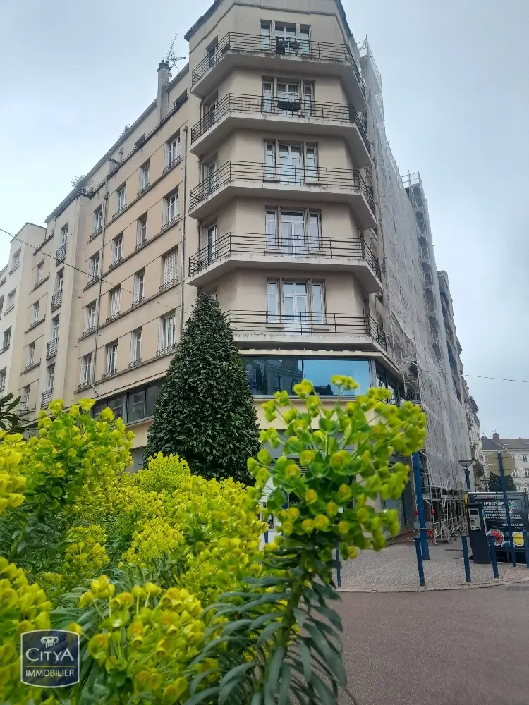 Photo 1 Appartement 4 pièces 131m²