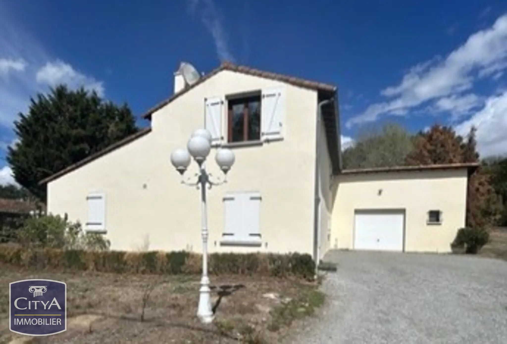 Maison 6 pièces 140 m² · à Le Dorat · 140 m² · 139 000 €