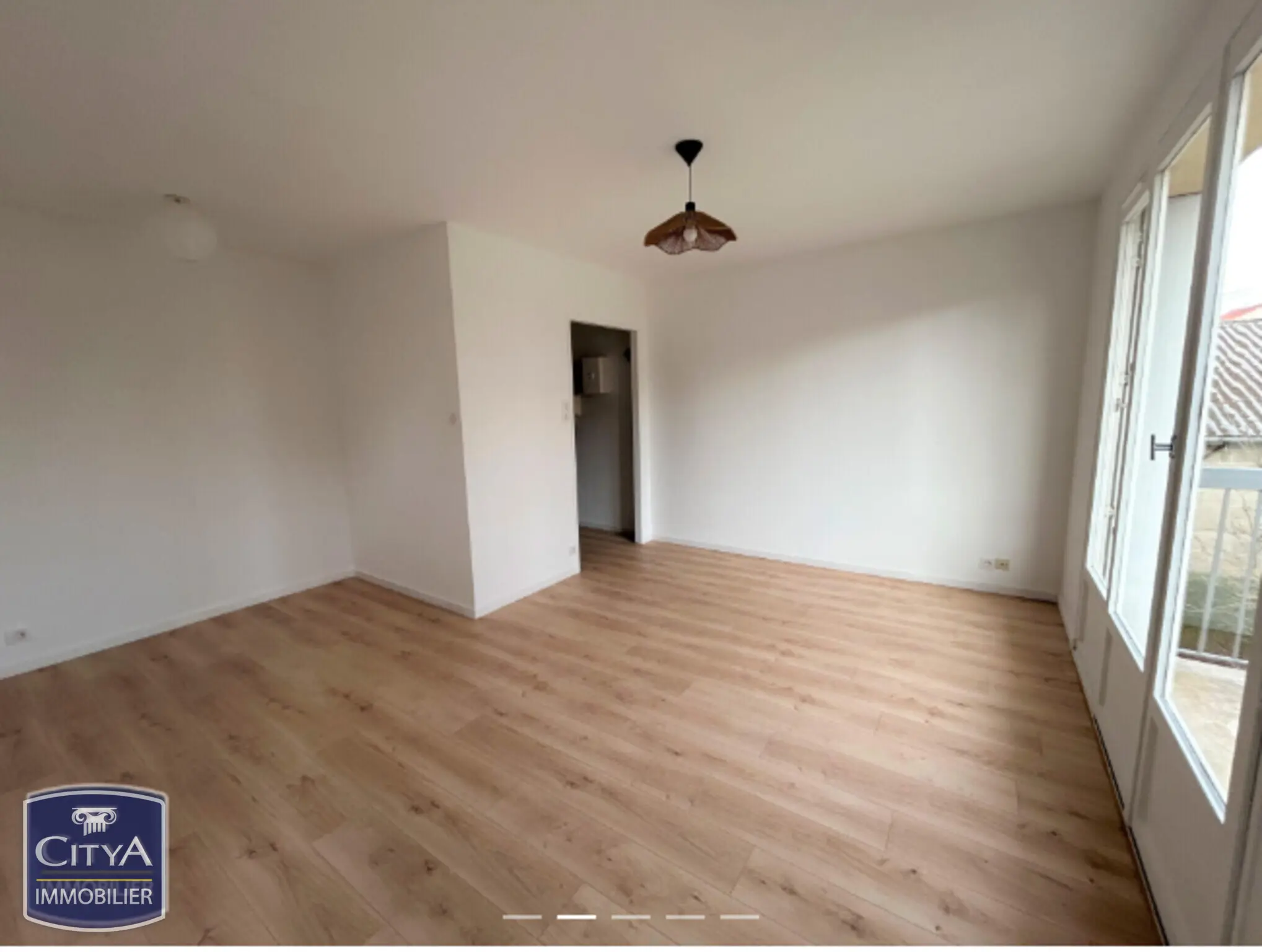 Photo 5 Appartement 1 pièce 27m²