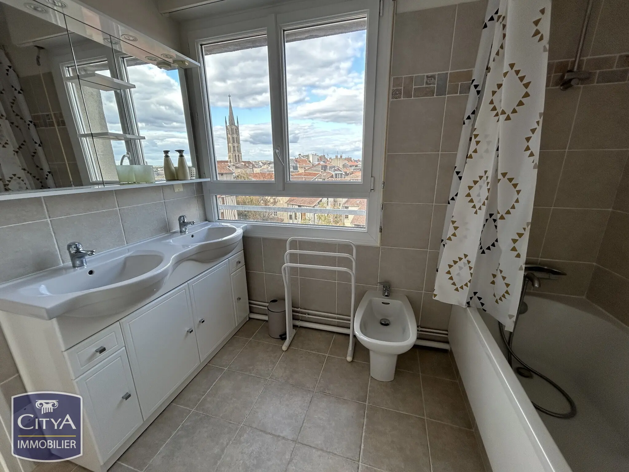 Photo 16 Appartement 5 pièces 118m²