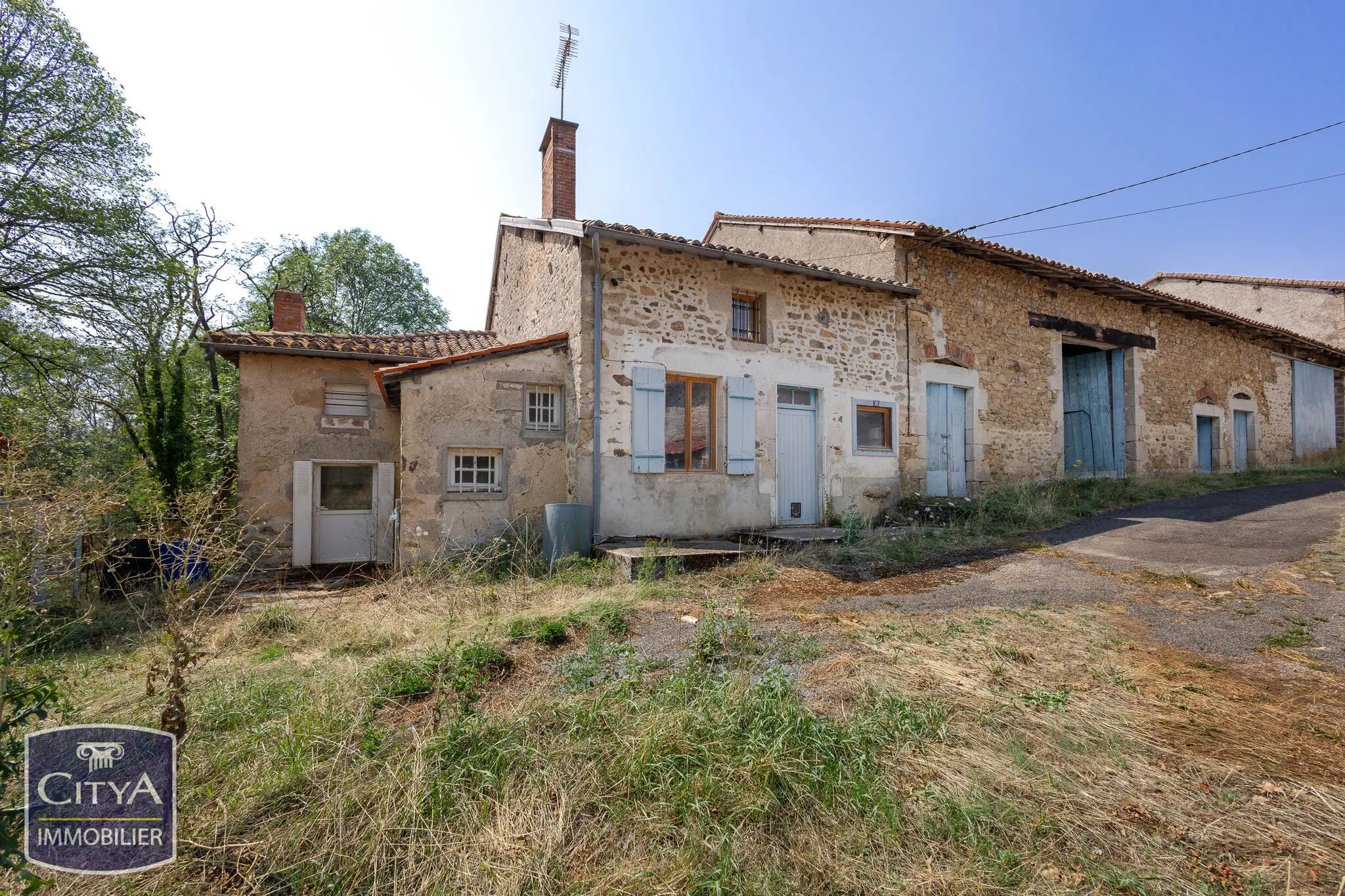 Photo 1 Maison 4 pièces 140m²