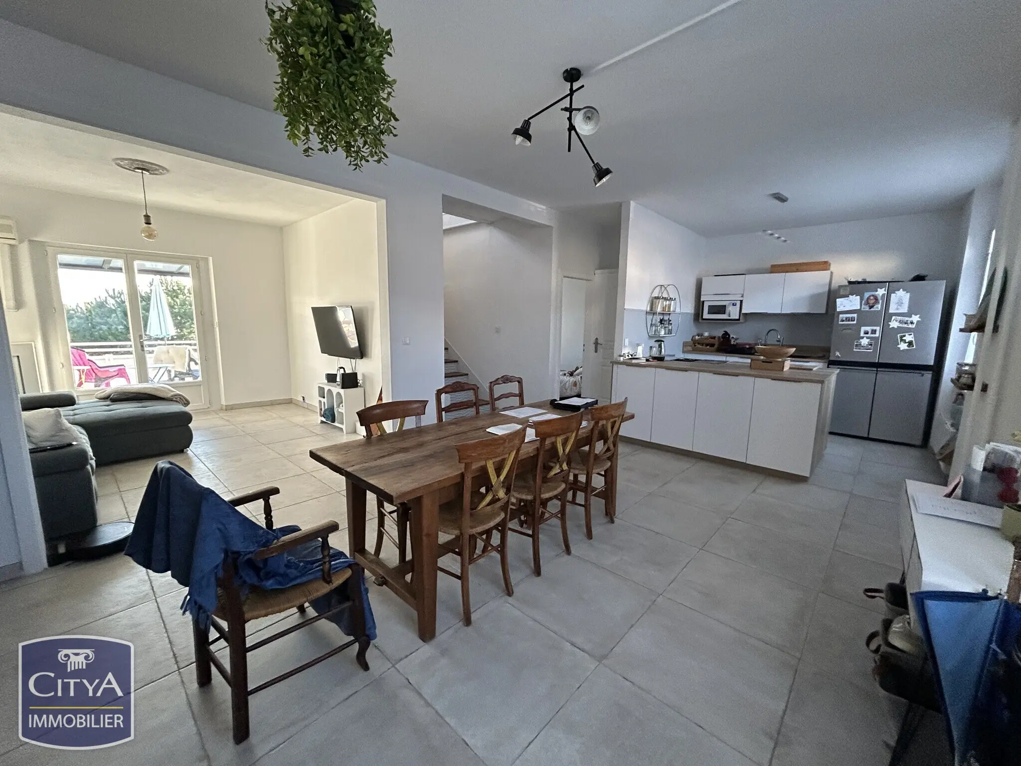 Photo 1 Maison 8 pièces 175m²