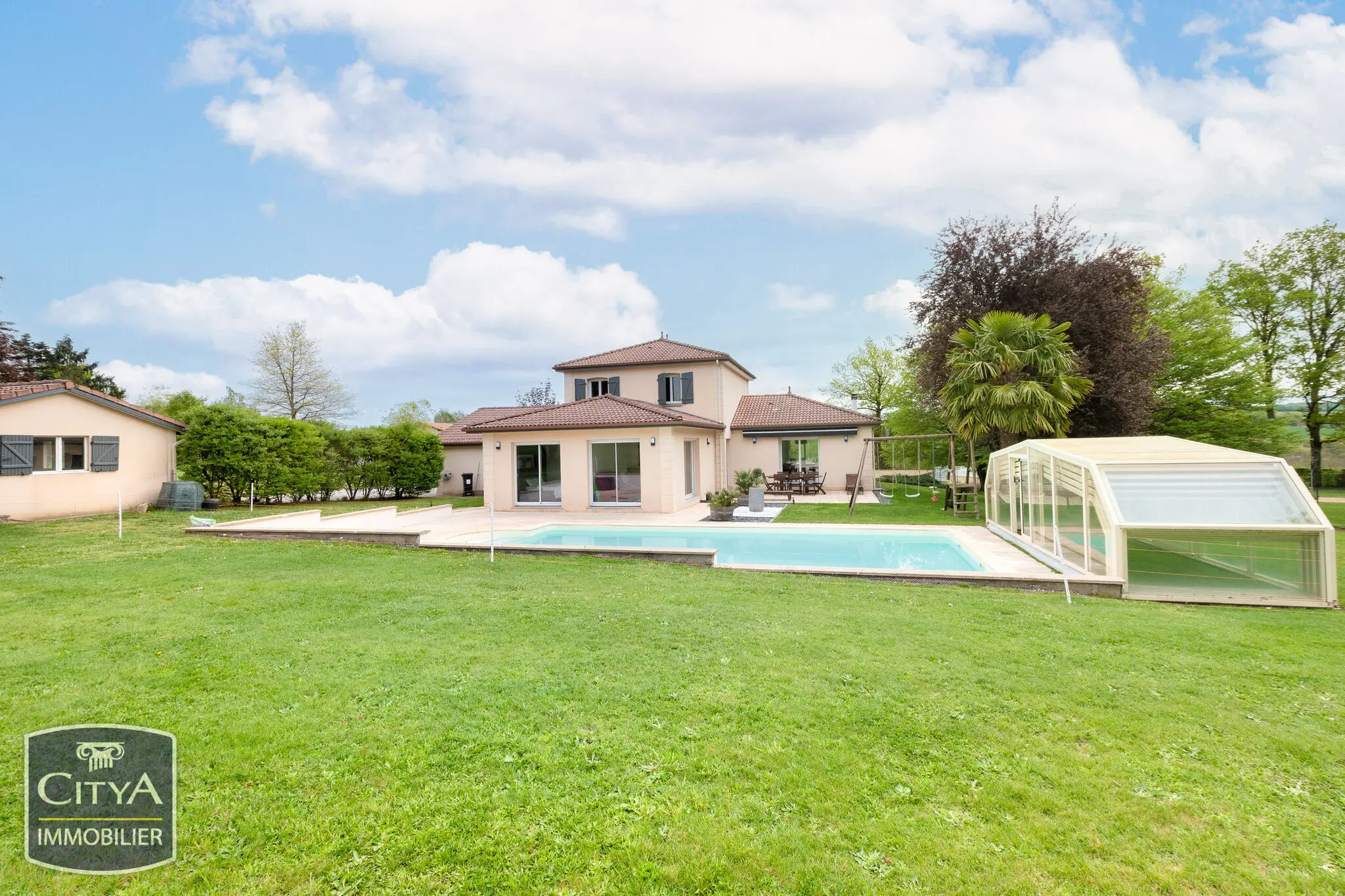 Photo 2 Maison 7 pièces 170m²