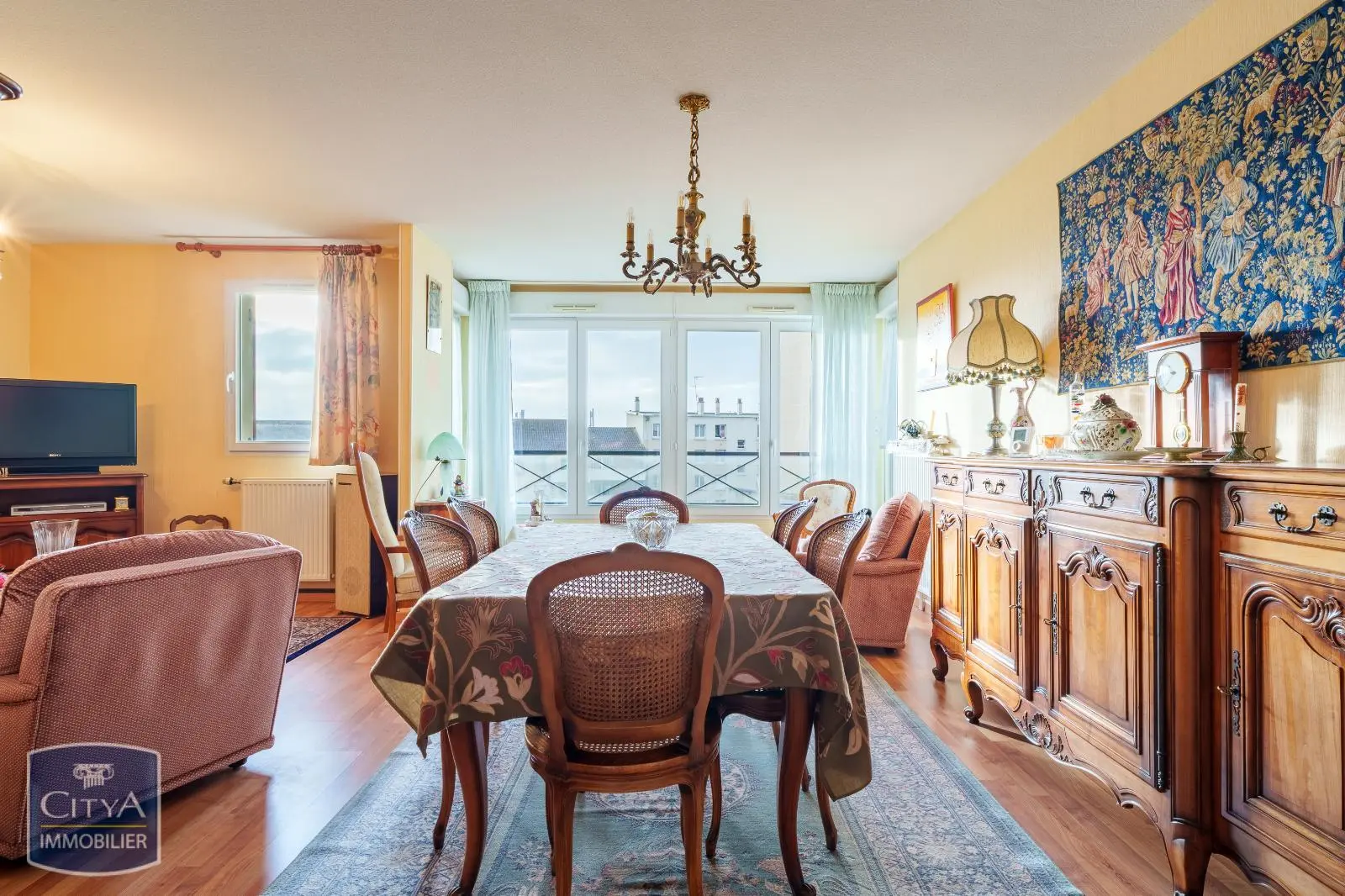 Photo 2 Appartement 5 pièces 102.8m²