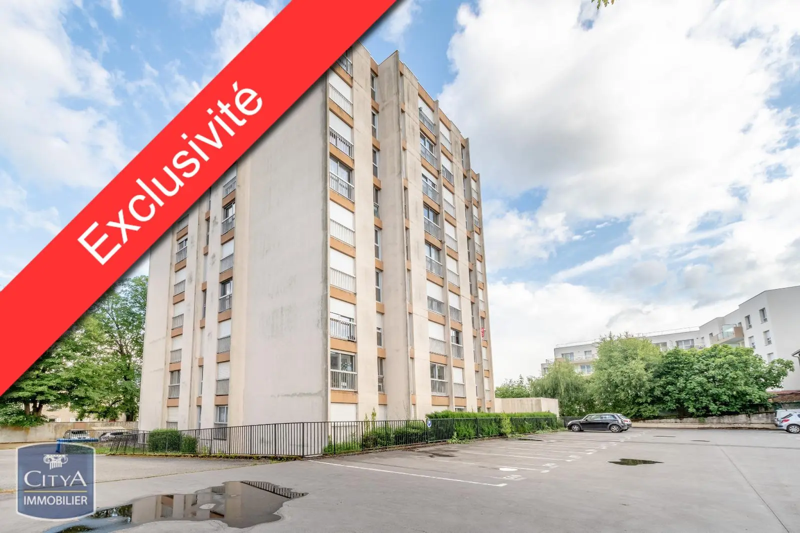 Photo 1 Appartement 1 pièce 27m²