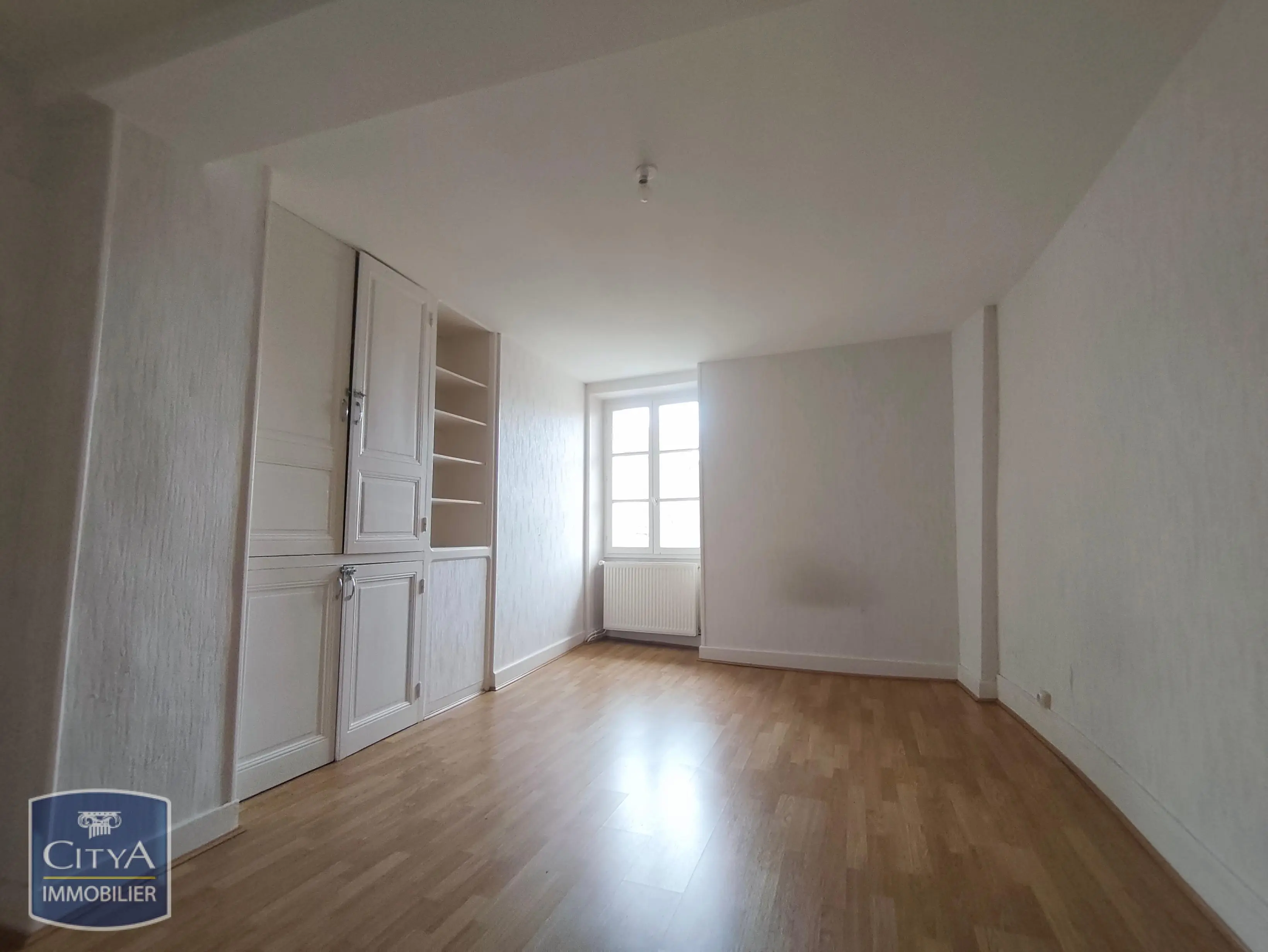 Photo 10 Immeuble 305m²
