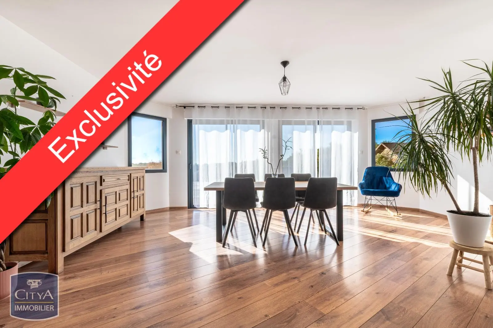 Photo 1 Maison 5 pièces 117m²