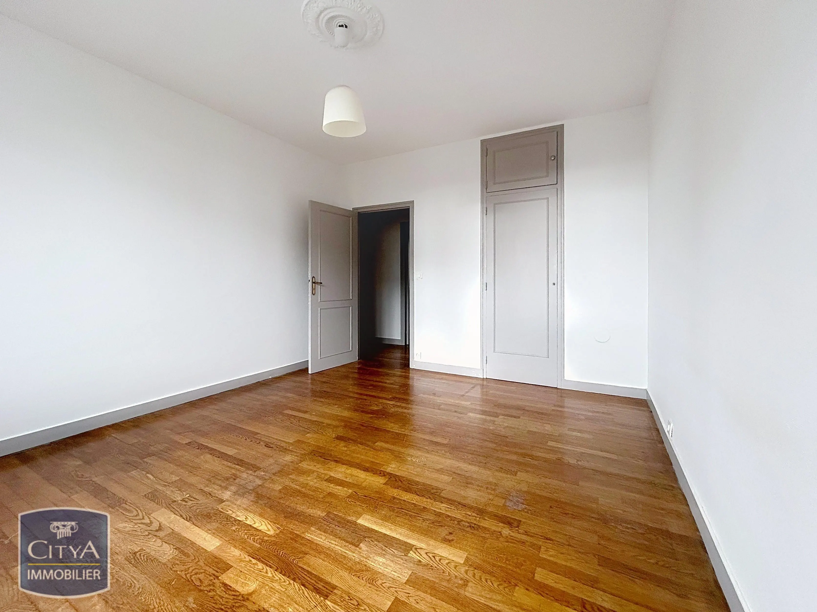 Photo 7 Appartement 4 pièces 100m²