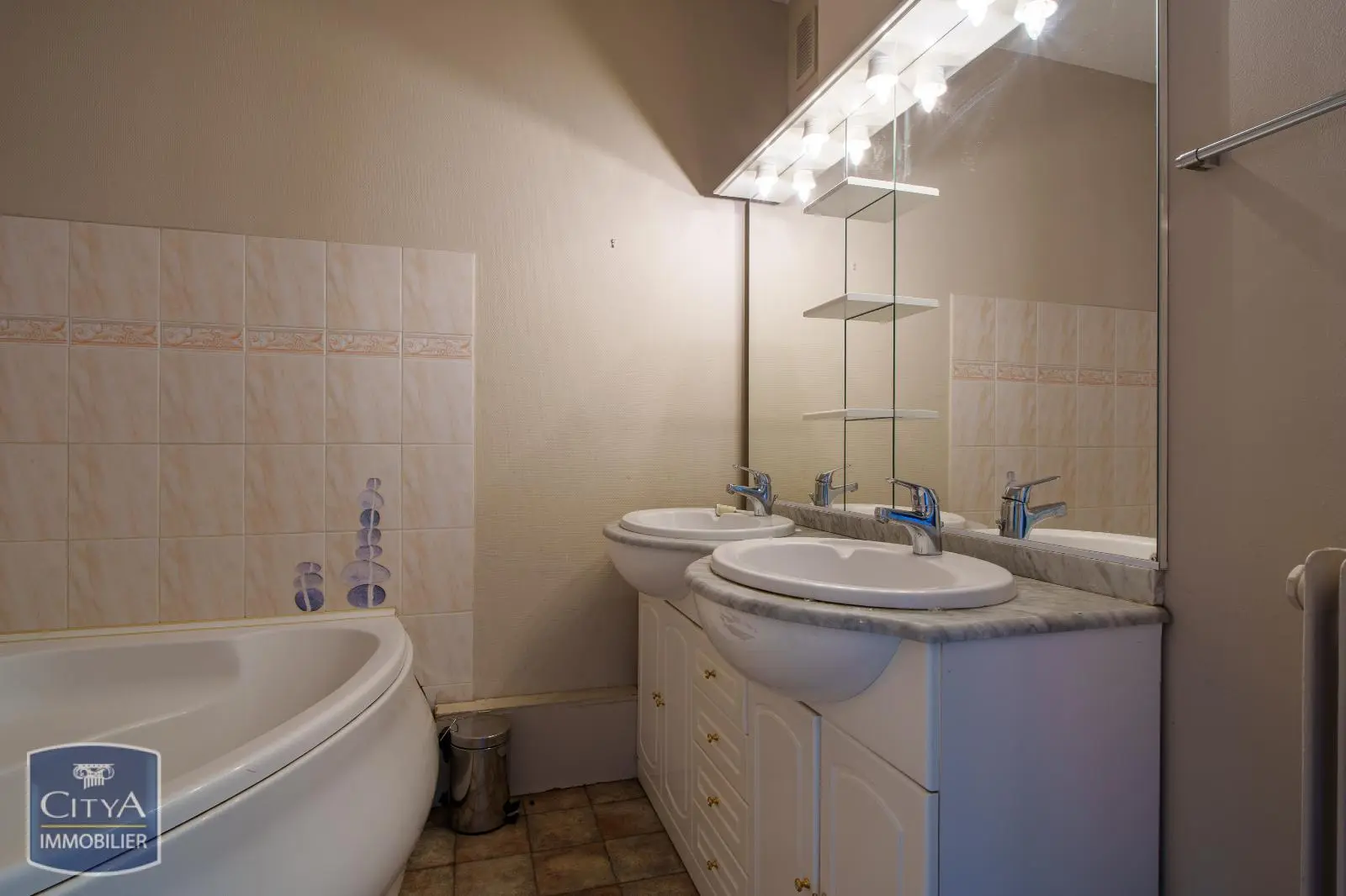 Photo 13 Appartement 5 pièces 94.67m²