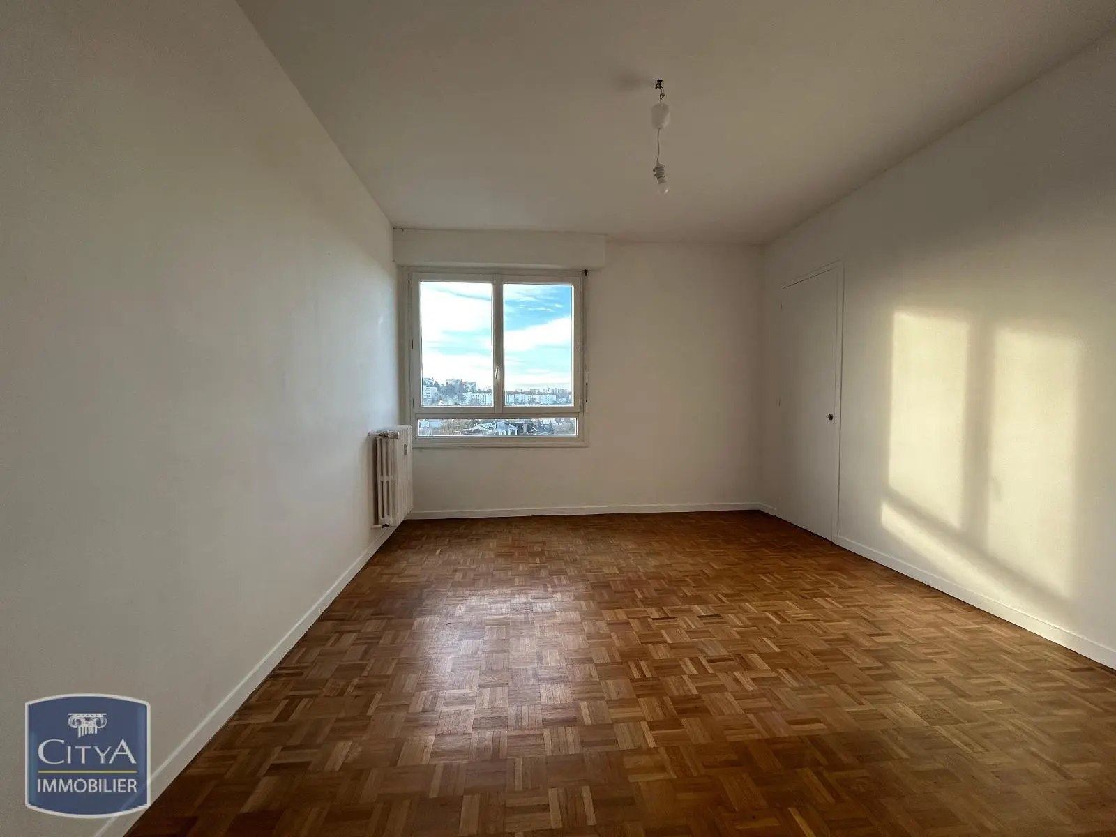 Photo 3 Appartement 4 pièces 80m²