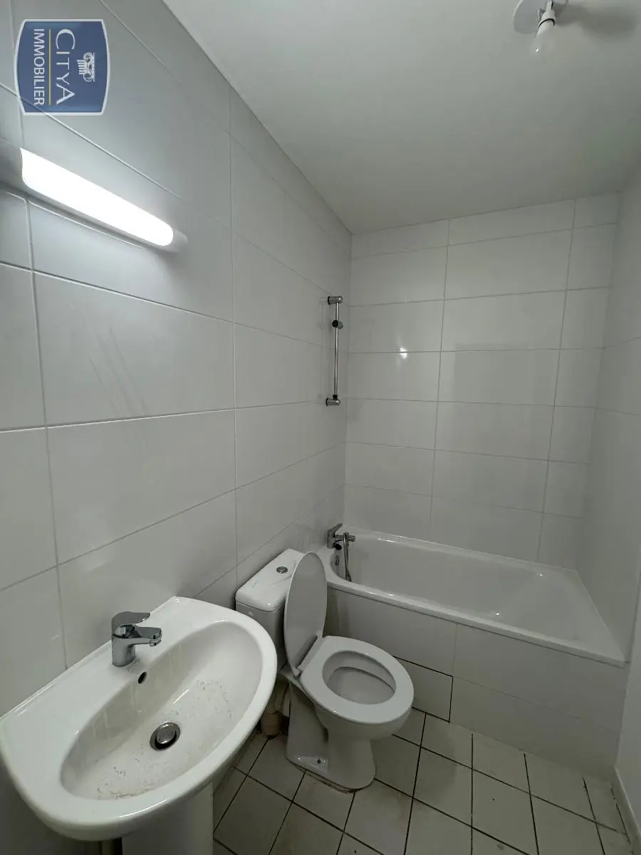 Photo 2 Appartement 1 pièce 21.35m²